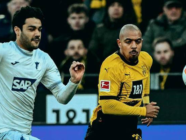 Gol Donyell Malen tidak bisa menghindarkan Borussia Dortmund dari kekalahan dari Hoffenheim