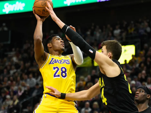 Rui Hachimura beberkan pentingnya rebound untuk kemenangan Lakers.