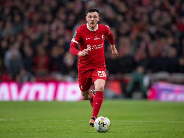 Bayern Munich Incar Andy Robertson Sebagai Penerus Alphonso Davies
