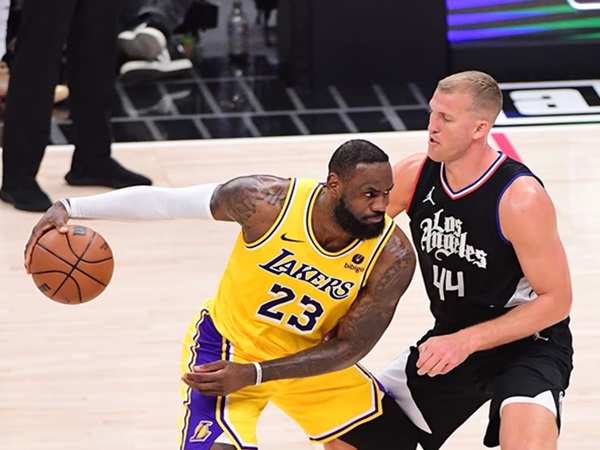 Darvin Ham Terkesima dengan LeBron James Saat Kalahkan Clippers