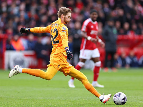 Liverpool Masuki Periode Krusial, Caoimhin Kelleher Tekankan Konsentrasi