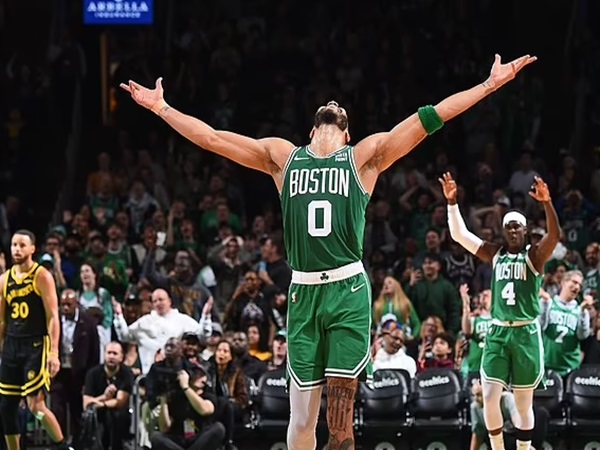 Boston Celtics Cetak Rekor Saat Habisi Warriors