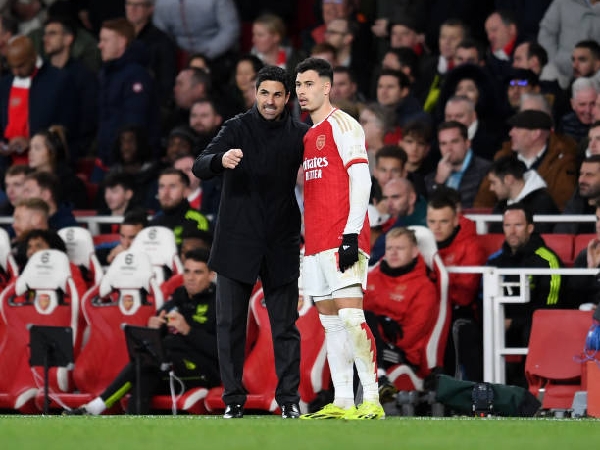 Mikel Arteta dan Gabriel Martinelli