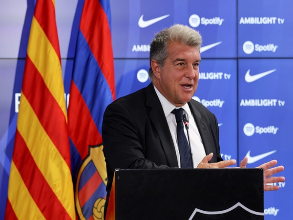 Joan Laporta Tegaskan Barcelona Tidak Akan Menyerah