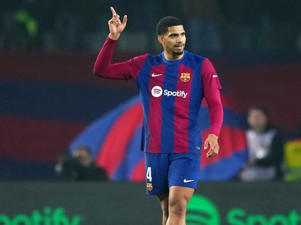 Ronald Araujo Fokus Hadapi Pertandingan Leg Kedua Lawan Napoli