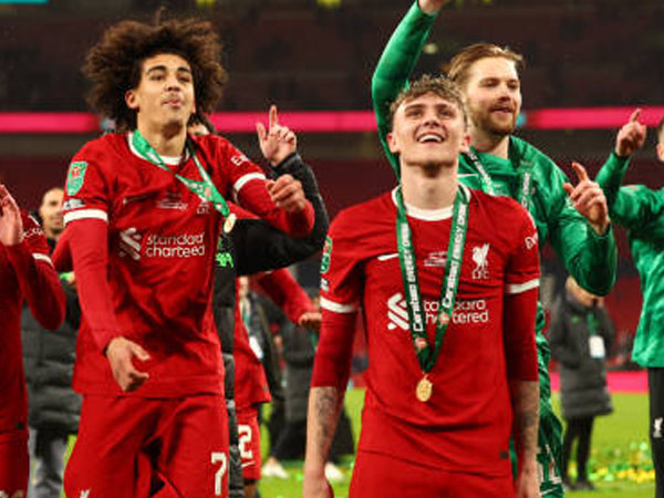 Ayah Dua Bintang Muda Liverpool Berkisah Tentang Kesuksesan Putra Mereka