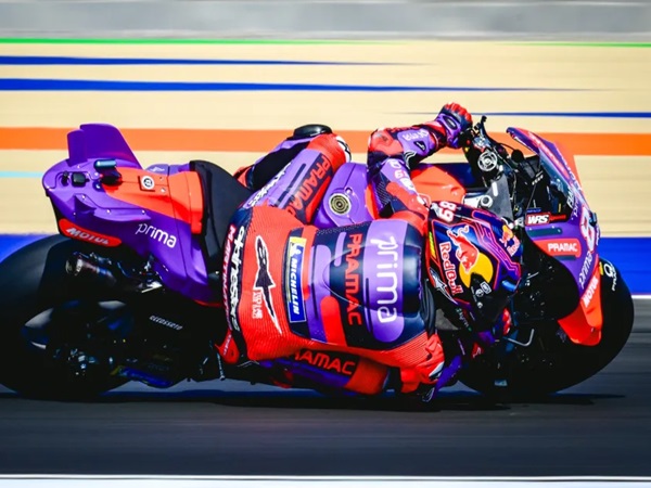 Grid Start MotoGP Qatar 2024: Martin Pimpin Balapan