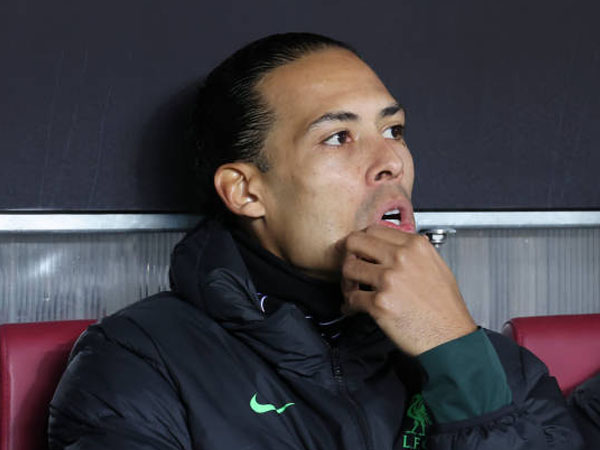 Virgil van Dijk Soroti Standar Tinggi Manchester City