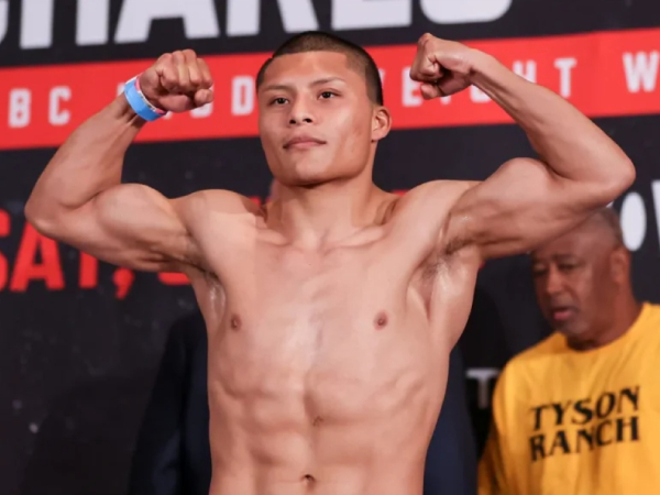 Isaac Cruz sesumbar bakal merebut sabuk Rolando Romero. (Foto: Premier Boxing Champions)