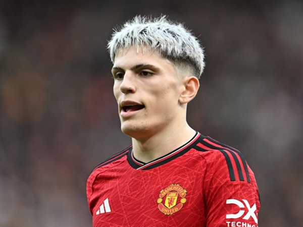 Real Madrid Menginginkan Bintang Muda Man United