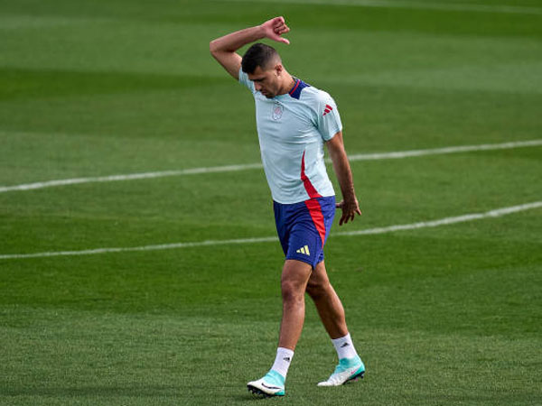 Tak Terlihat Dalam Latihan Timnas Spanyol, Rodri Absen Lawan Brasil?