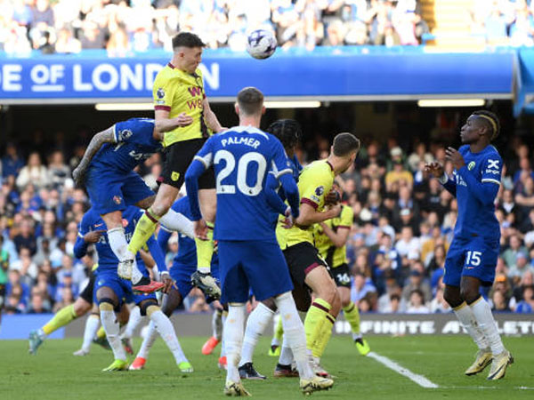 Hasil Pertandingan Premier League: Chelsea 2-2 Burnley