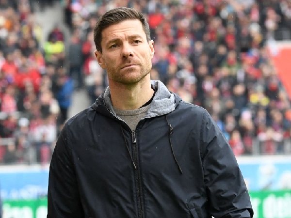 Xabi Alonso menolak peluang latih Liverpool dan Bayern Munich