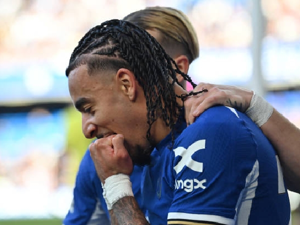 Malo Gusto menambah kekhawatiran cedera Chelsea