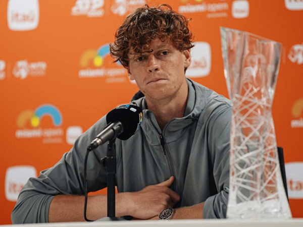 Jannik Sinner Merasa Clay-Court Bisa Jadikan Dirinya Petenis Yang Lebih Baik