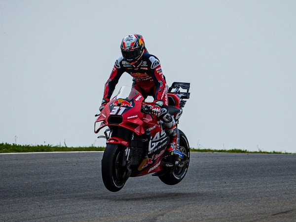 Jorge Lorenzo yakini Pedro Acosta bisa menang di Jerez.