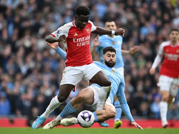 Arsenal mengkhawatirkan kebugaran Bukayo Saka