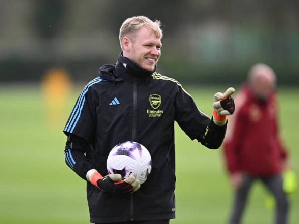 Newcastle mengincar penjaga gawang Arsenal, Aaron Ramsdale