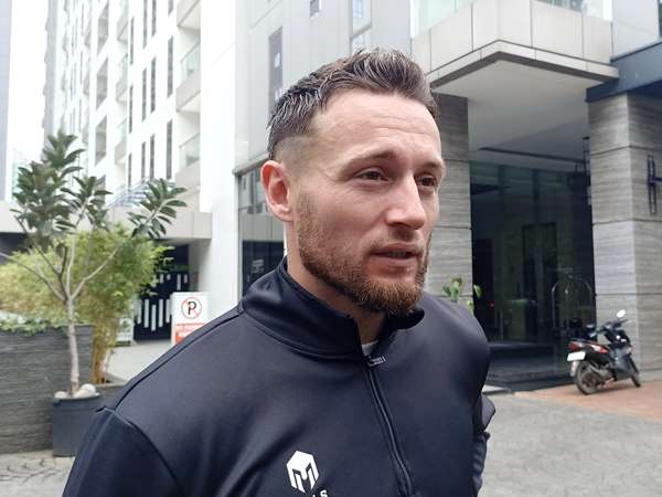 Gelandang Persib, Marc Klok