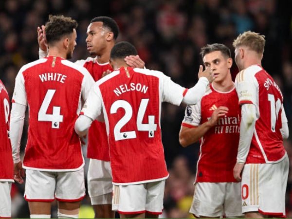 Menang 2-0 Atas Luton Town, Arsenal Kembali ke Puncak Klasemen