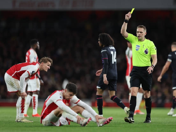 Kai Havertz menambah koleksi kartu kuningnya saat Arsenal mengalahkan Luton Town
