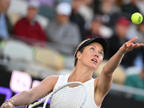 Dua Laga Tak Hentikan Langkah Danielle Rose Collins Di Charleston