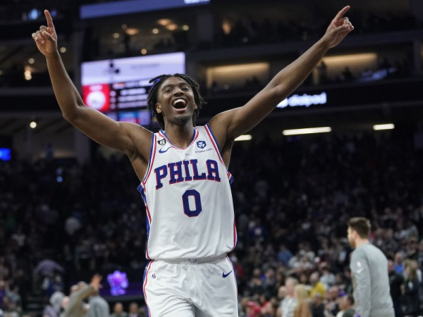 Tyrese Maxey puas bisa bantu 76ers kalahkan Heat di laga penting.