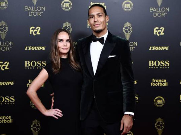 Virgil van Dijk Akui Istrinya Berperan Dalam Kepindahannya ke Liverpool