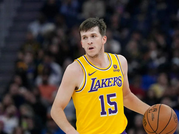 Austin Reaves jaga kebugaran fisiknya jelang babak playoff.