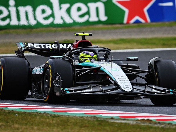 Damon Hill peringatkan Mercedes untuk jaga konsistensi di Suzuka.