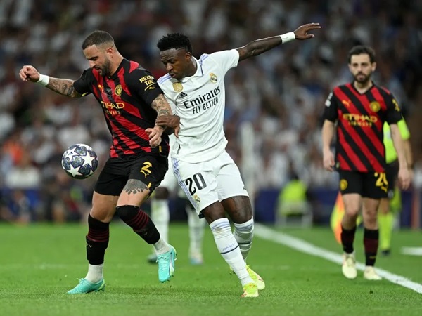 Manchester City Tetap Optimistis Mengenai Walker Jelang Lawan Madrid