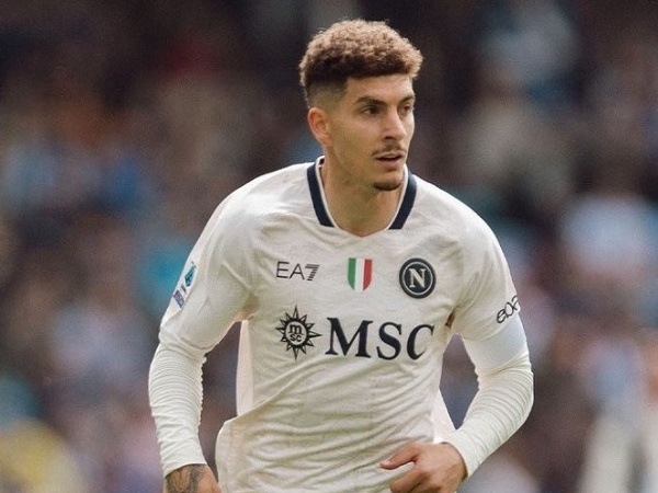 Bek incaran Atletico Madrid