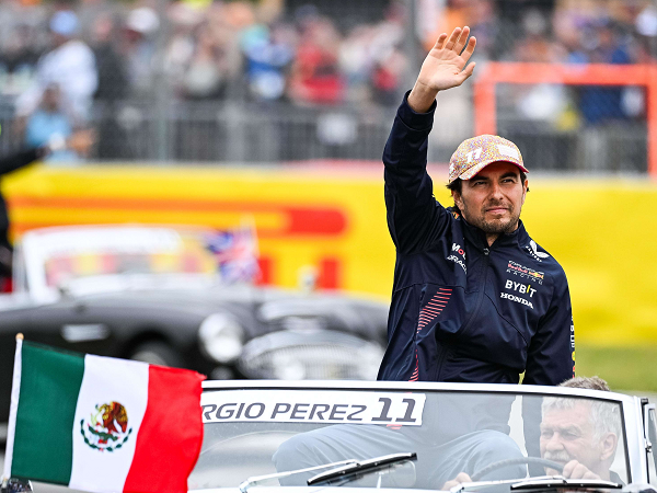 Masalah kontrak disebut Helmut Marko jadi penyebab peningkatan performa Sergio Perez.