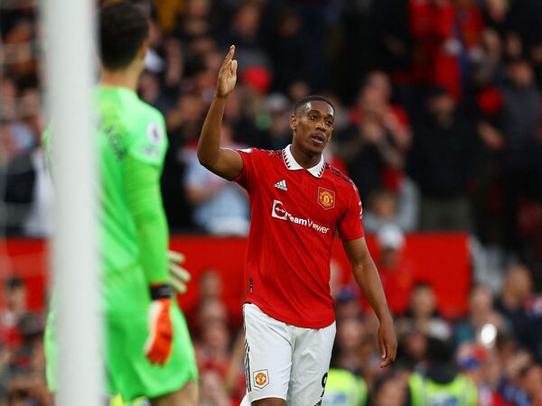 Agen dari Anthony Martial dikabarkan telah menawarkan kliennya ke Inter Milan, jelang habisnya kontrak sang striker bersama Manchester United / via Getty Images