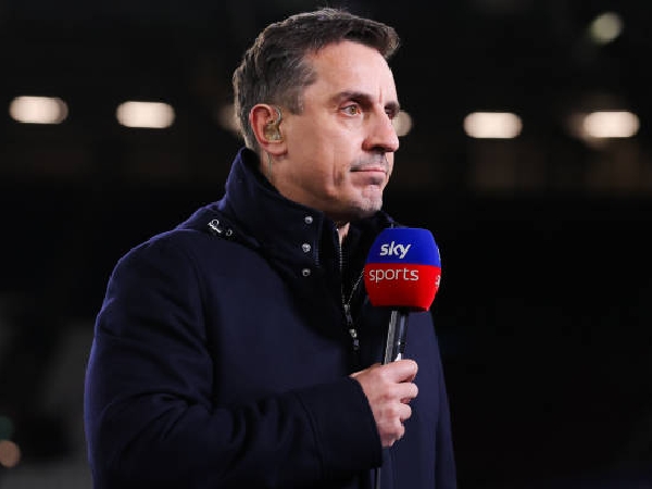Gary Neville memprediksi pertemuan Arsenal melawan Bayern Munich