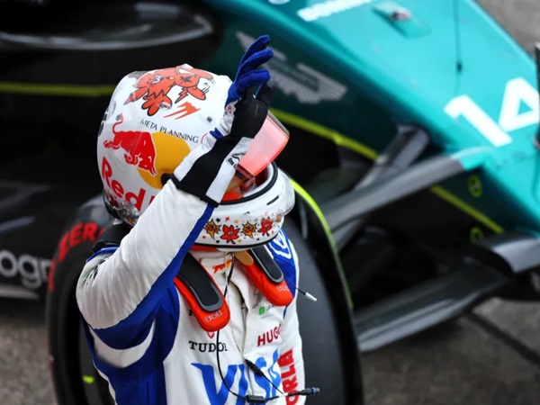 Helmut Marko Memuji Penampilan Mengesankan Yuki Tsunoda