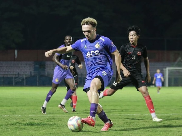 Gelandang Persik Kediri, Ze Valente di laga uji coba