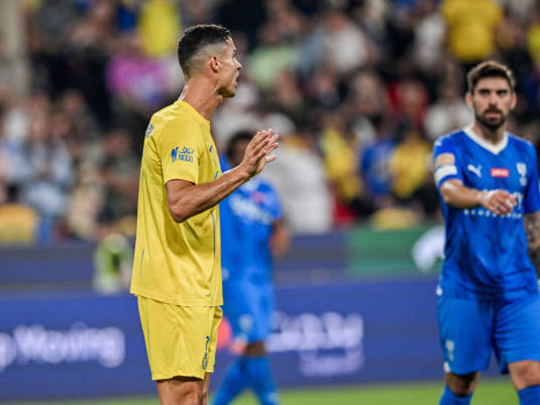 Al-Nassr Kalah 2-1 Dari Al-Hilal, Cristiano Ronaldo Dikartu Merah
