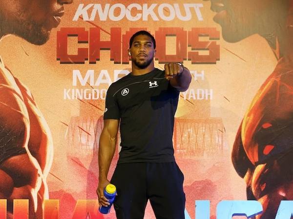 Anthony Joshua menargetkan dua tahun setelah usia 35 tahun sebagai waktunya pensiun. (Foto: Riyadh Season)