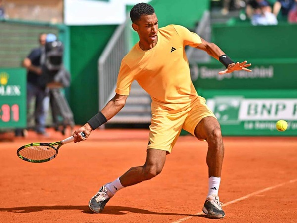 Felix Auger Aliassime Buat Luca Nardi Tak Berkutik Di Monte Carlo