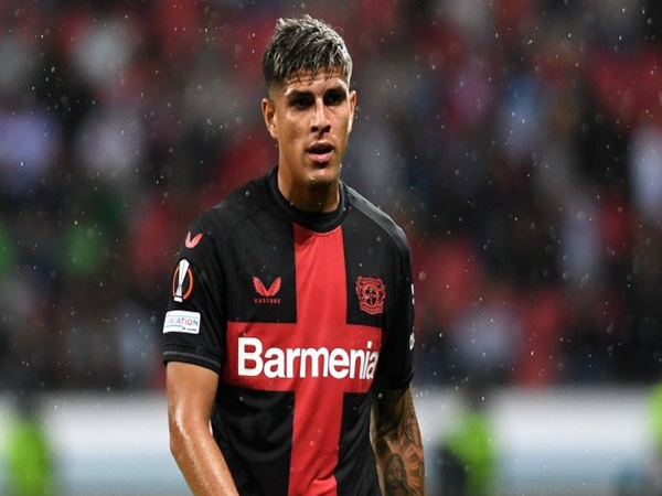 Defender incaran Tottenham