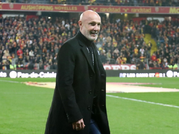 Mantan bek Chelsea, Frank Leboeuf