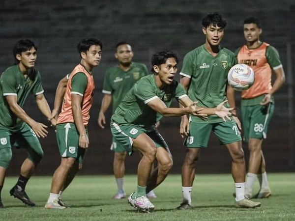 Latihan Persebaya Surabaya