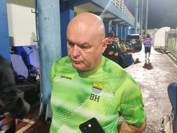 pelatih Persib, Bojan Hodak