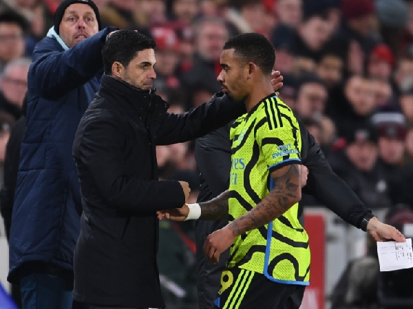 Mikel Arteta dan Gabriel Jesus