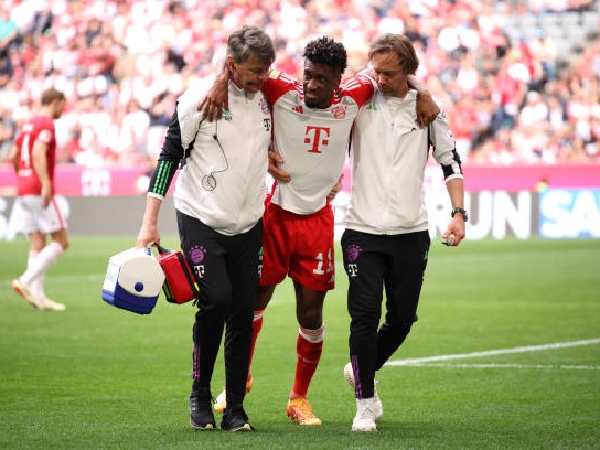 Pemain sayap Bayern Munich, Kingsley Coman, mengalami cedera