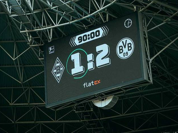 Borussia Dortmund meraih kemenangan 2-1 atas Borussia Monchengladbach