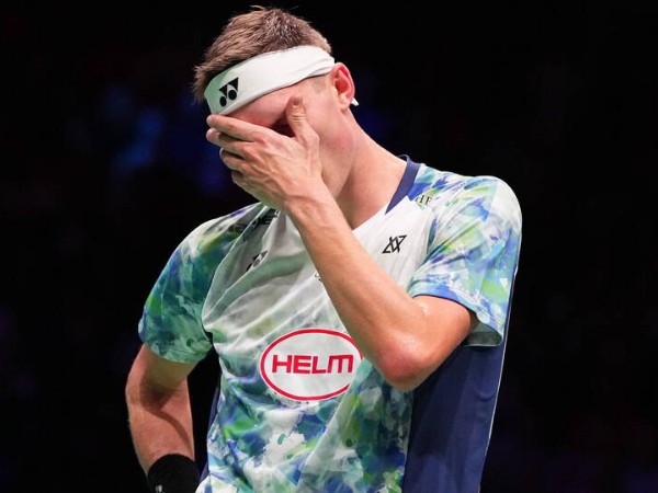Toma Junior Popov Singkirkan Viktor Axelsen di Semifinal Kejuaraan Eropa 2024