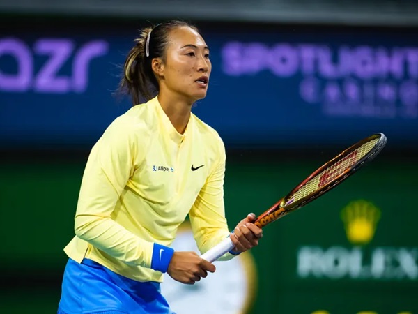 Abaikan Jet lag, Zheng Qinwen Langsung Tancap Gas Di Stuttgart