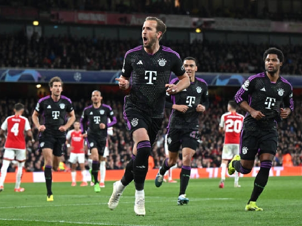 Bayern Munich akan menjamu Arsenal di leg kedua perempat final Liga Champions